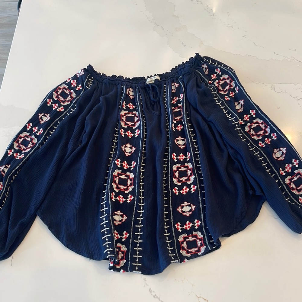Abercrombie Off the Shoulder Navy Top